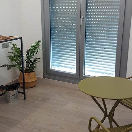Stone House Rooms Порриньо Экстерьер фото