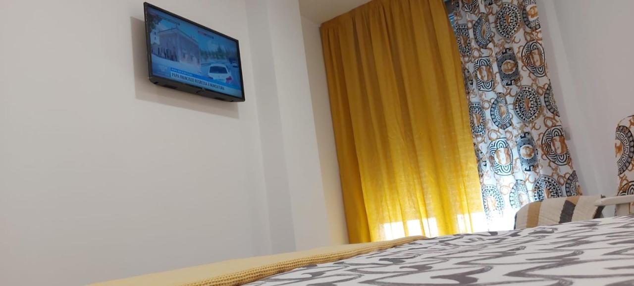 Stone House Rooms Порриньо Экстерьер фото